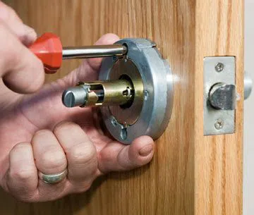 City Locksmith Store Detroit, MI 313-367-1552 - 13-New-Locks-Installation