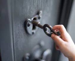 City Locksmith Store Detroit, MI 313-367-1552 - 14-Unlock-Door