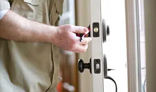 City Locksmith Store Detroit, MI 313-367-1552 - 9-Locks-Change